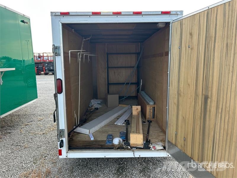 Haulmark HLC5X10DS 10 ft S/A Enclosed Trailer Skříňové přívěsy