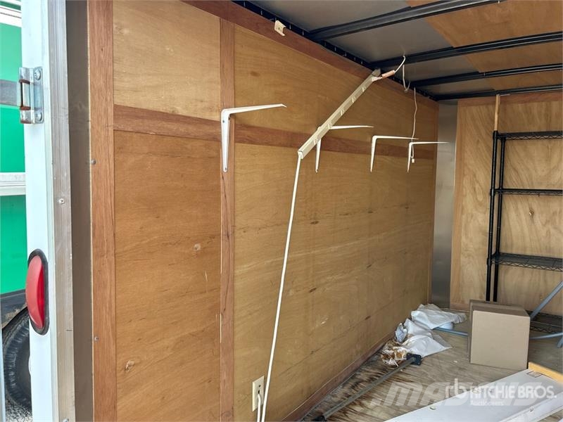 Haulmark HLC6X10DS2 10 ft S/A Enclosed Trailer Skåpsläp
