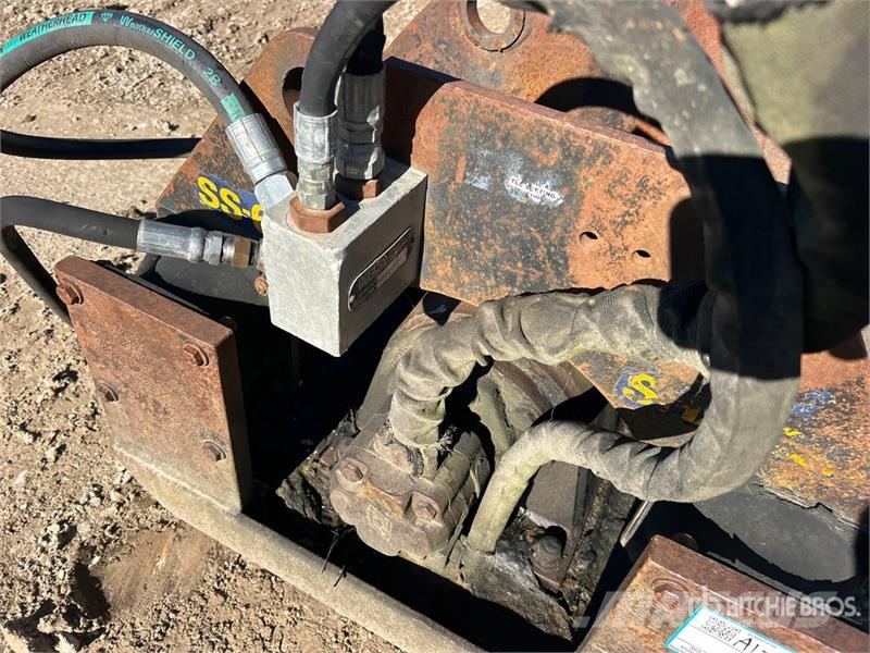 HED SS-6000 Plate Compactor Attachment Vibrátorok