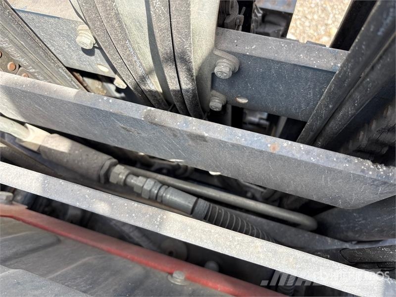 Heli CPYD25C-KU1H 4520 lb Pneumatic Tire Forklift شاحنات ذات رافعات شوكية - أخرى