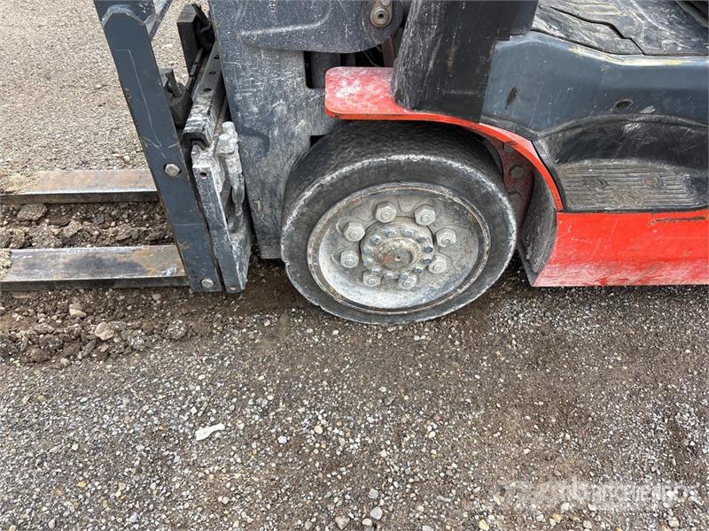 Heli CPYD25C-KU1H 4520 lb Pneumatic Tire Forklift شاحنات ذات رافعات شوكية - أخرى