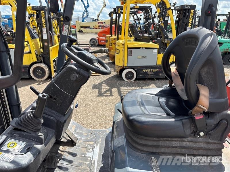 Heli CPYD25C-KU1H 4520 lb Pneumatic Tire Forklift شاحنات ذات رافعات شوكية - أخرى