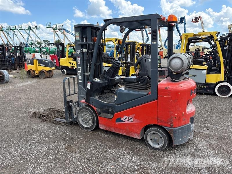 Heli CPYD25C-KU1H 4520 lb Pneumatic Tire Forklift شاحنات ذات رافعات شوكية - أخرى