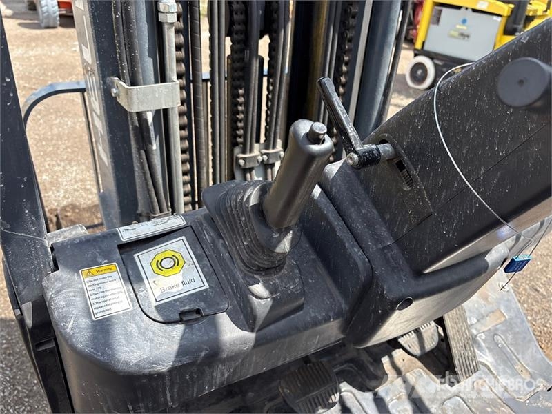Heli CPYD25C-KU1H 4520 lb Pneumatic Tire Forklift شاحنات ذات رافعات شوكية - أخرى