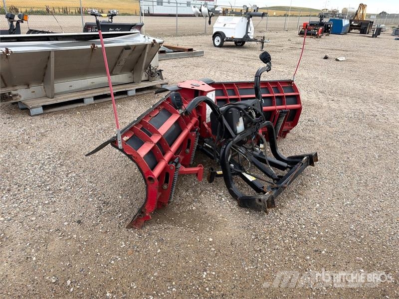 Hiniker 8 ft Power-V Snow Plow Lumiaurat