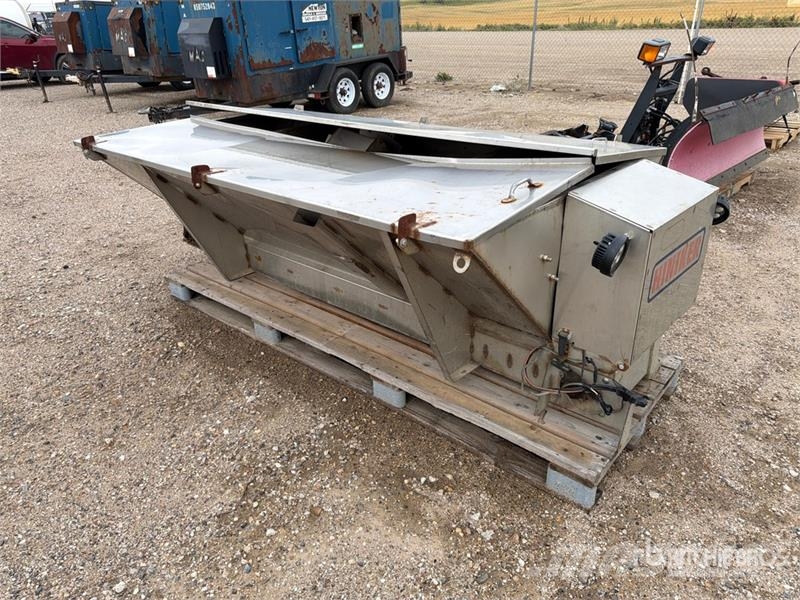 Hiniker Electric Salt Spreader Spargisabbia e spargisale