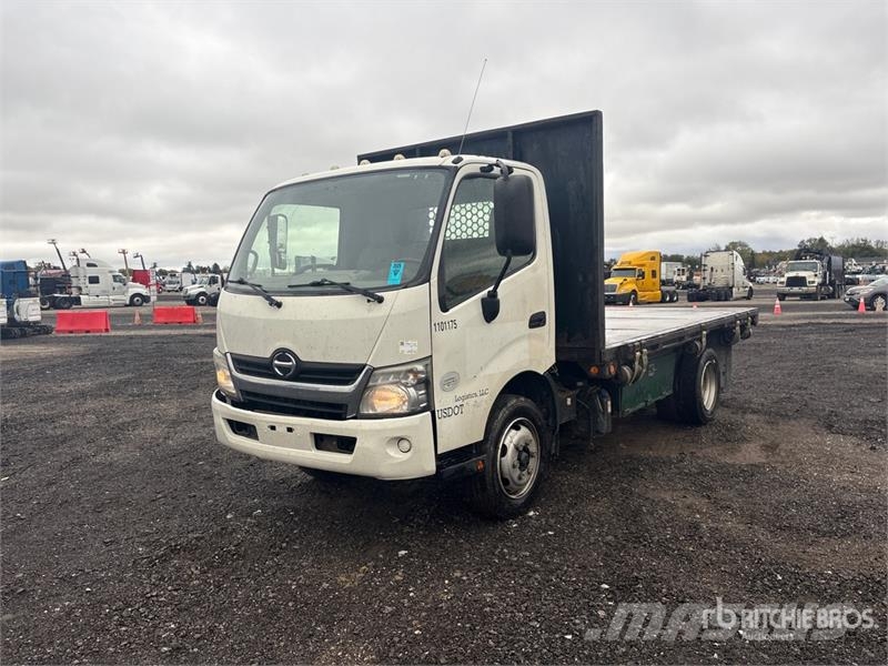 Hino 195 Platformas/izkraušana no sāniem