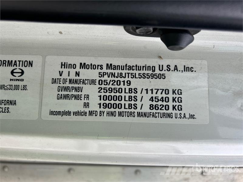 Hino 268 Kofferaufbau