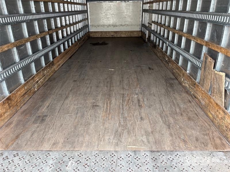 Hino 268 Bakwagens met gesloten opbouw