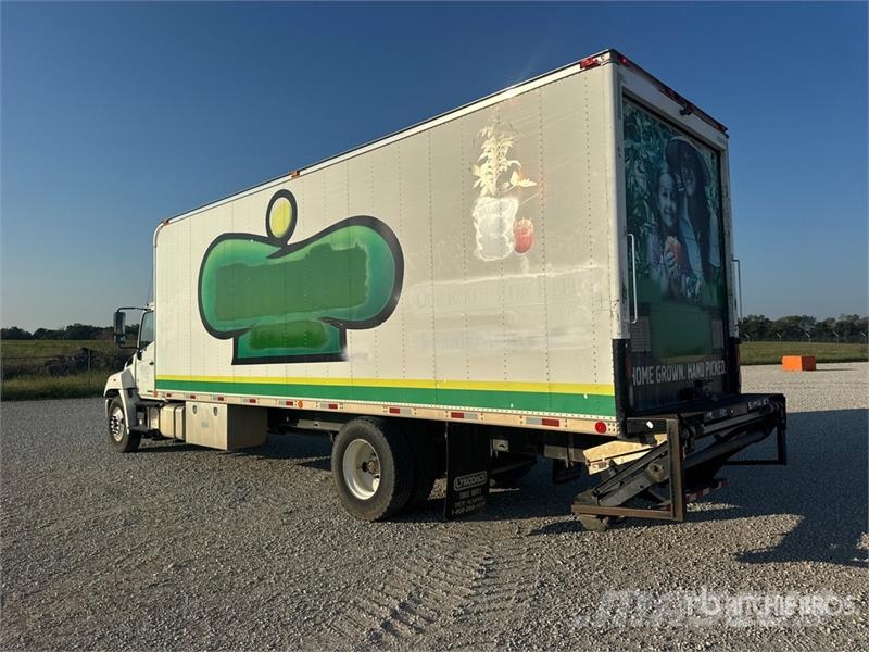 Hino 268 Camion Fourgon