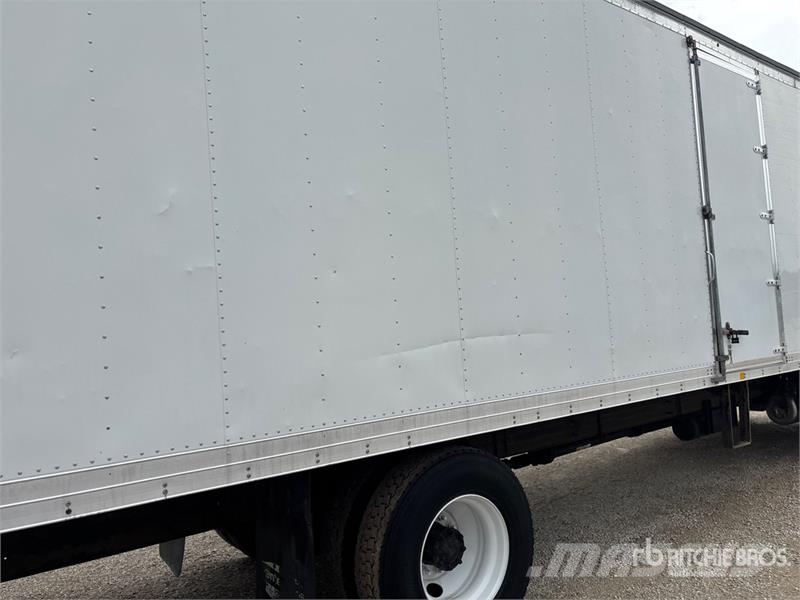 Hino 268 Bakwagens met gesloten opbouw