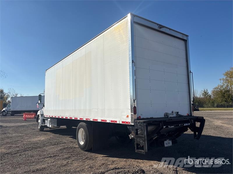 Hino 268 Грузовики-Фургоны
