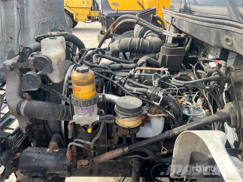 Hino 268 Sanduk kamioni