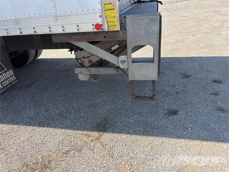 Hino 268 貨箱式卡車