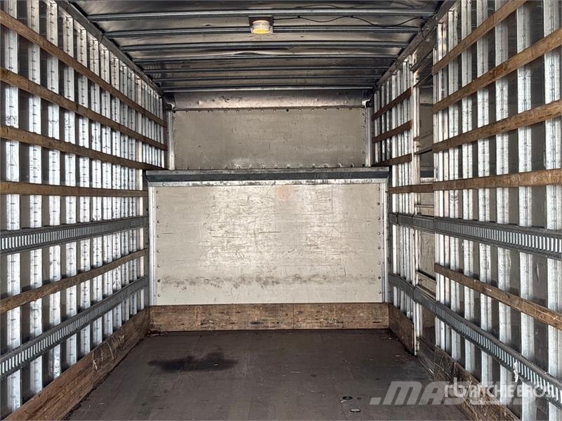 Hino 268 Bakwagens met gesloten opbouw