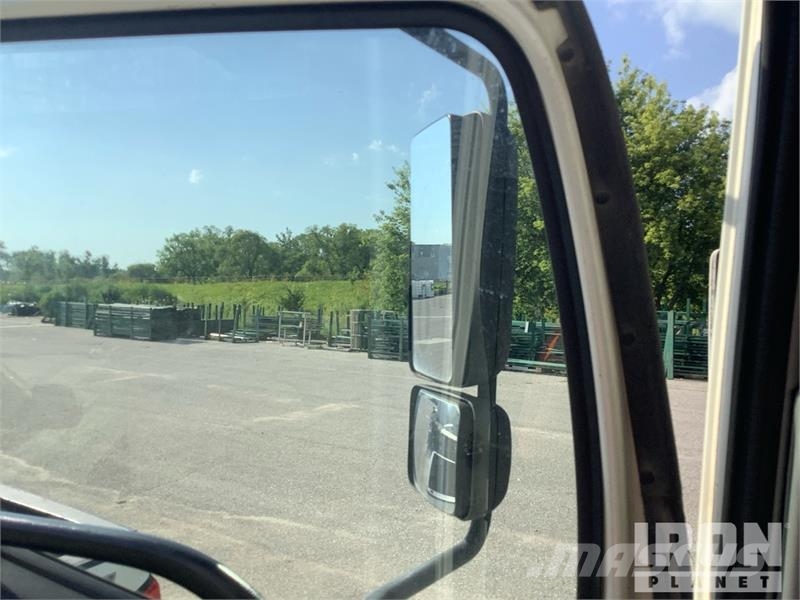 Hino 268 Box trucks