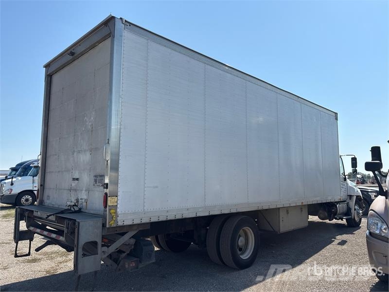 Hino 268 貨箱式卡車