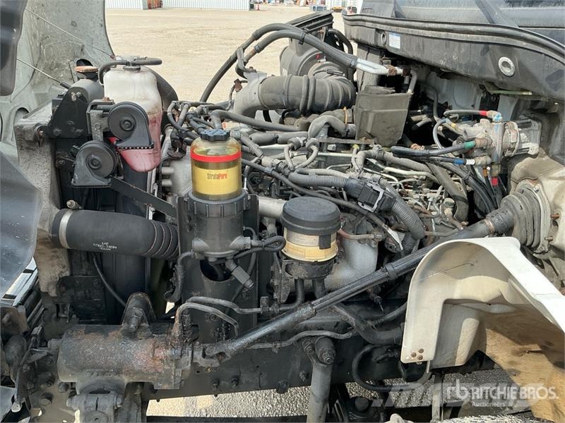 Hino 268 Camiões de caixa fechada