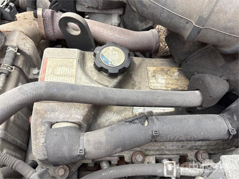 Hino 268 شاحنات ذات هيكل صندوقي