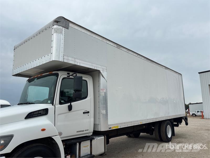 Hino 268 Bakwagens met gesloten opbouw
