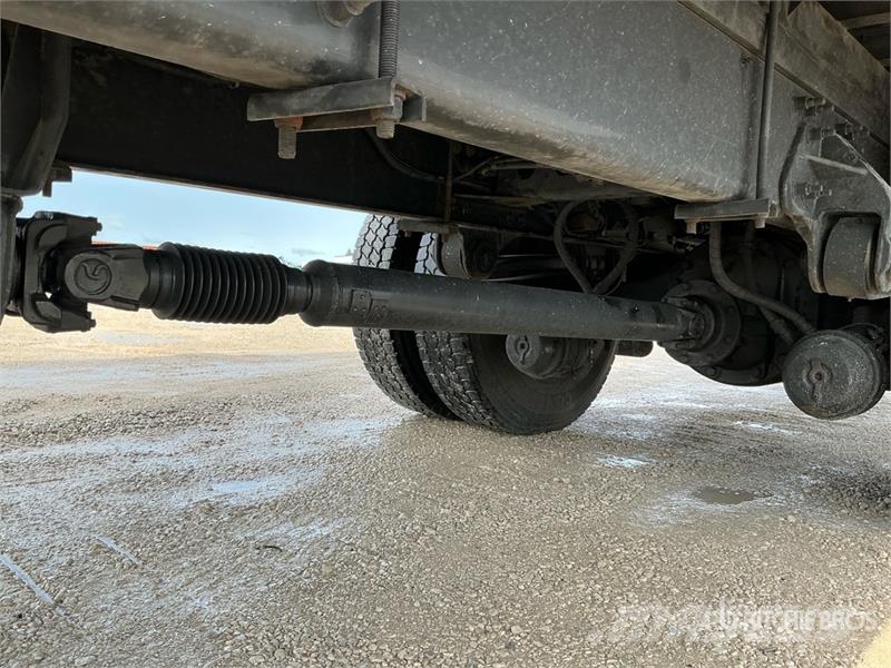 Hino 268 Camiões de caixa fechada
