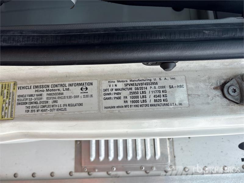 Hino 268 شاحنات ذات هيكل صندوقي