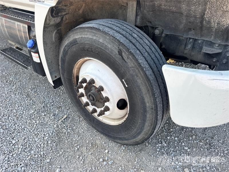 Hino 268 Camion Fourgon