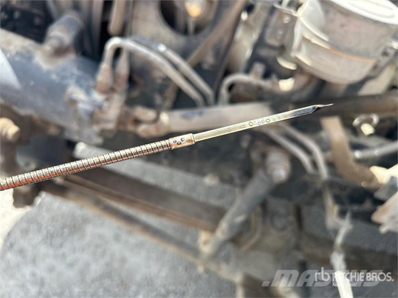 Hino 268 شاحنات ذات هيكل صندوقي