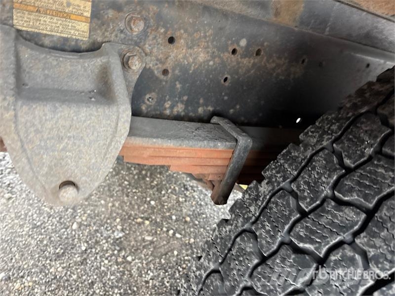 Hino 268 شاحنات ذات هيكل صندوقي