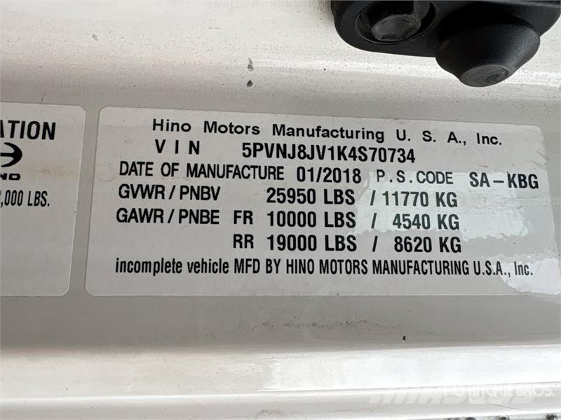 Hino 268 Dobozos teherautók