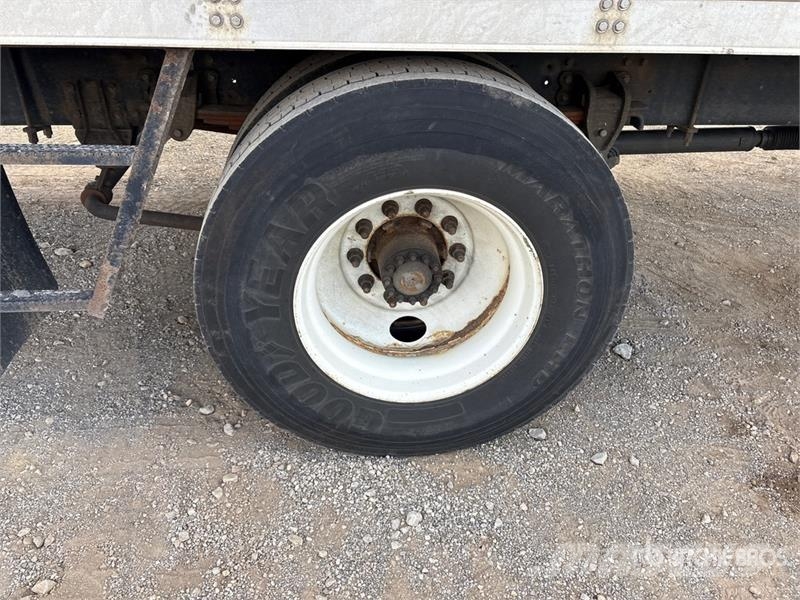 Hino 268 탑차 트럭