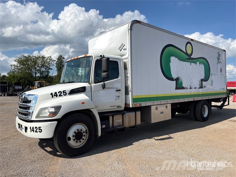 Hino 268 탑차 트럭