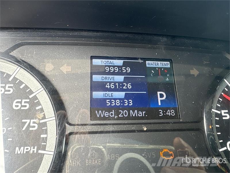 Hino 268 شاحنات ذات هيكل صندوقي