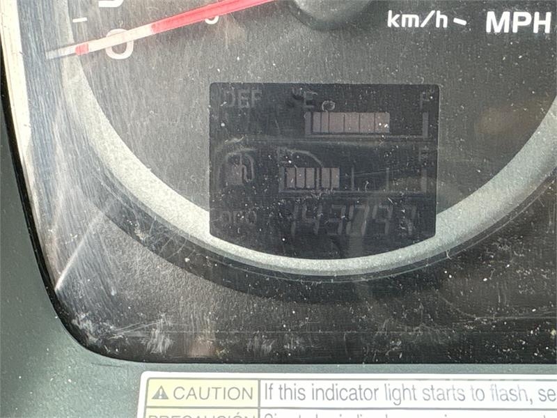 Hino 268 شاحنات ذات هيكل صندوقي