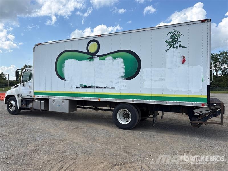 Hino 268 탑차 트럭
