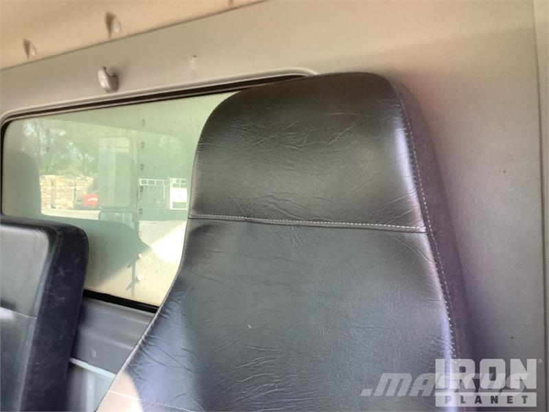 Hino 268 Box trucks