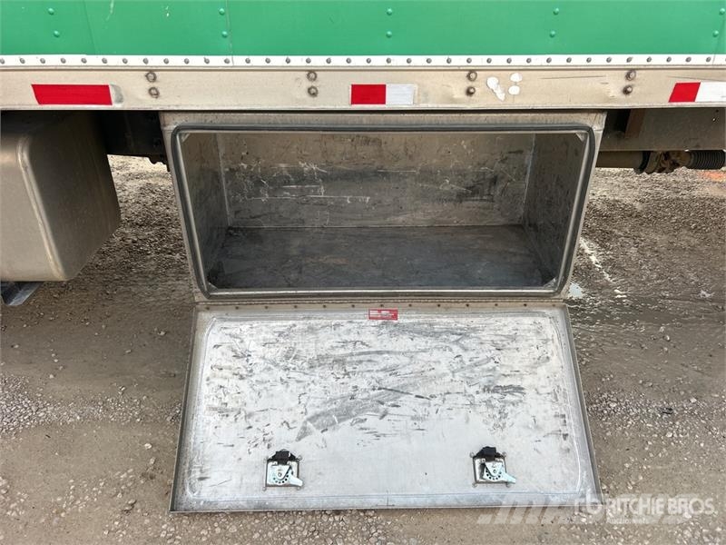 Hino 268 شاحنات ذات هيكل صندوقي