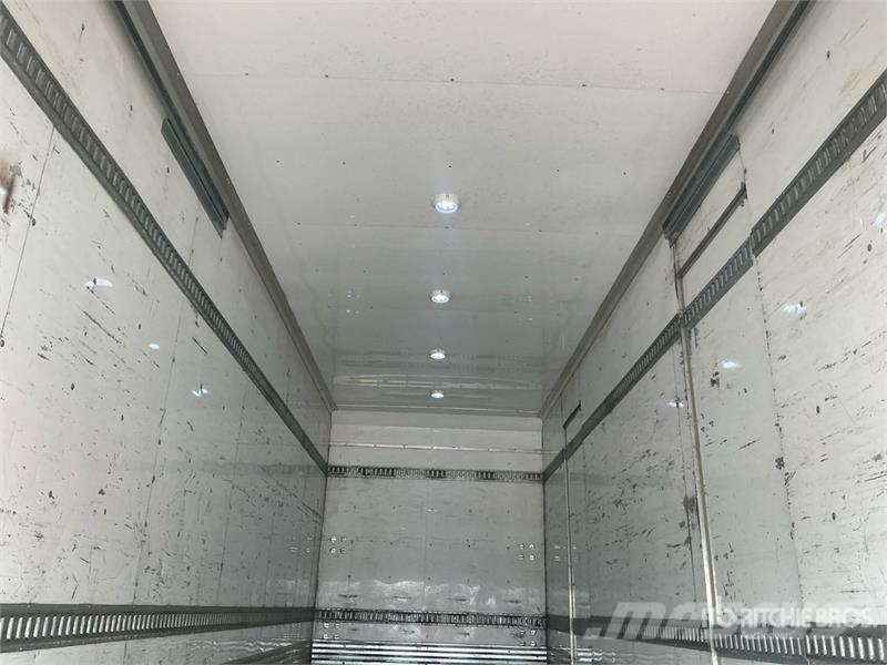 Hino 268 貨箱式卡車