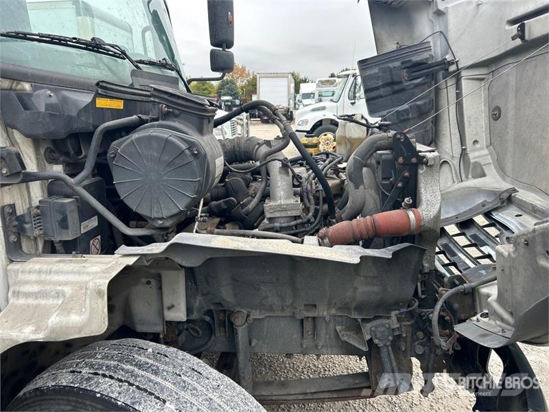 Hino 268 Kofferaufbau