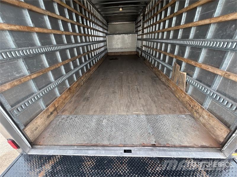 Hino 268 Bakwagens met gesloten opbouw