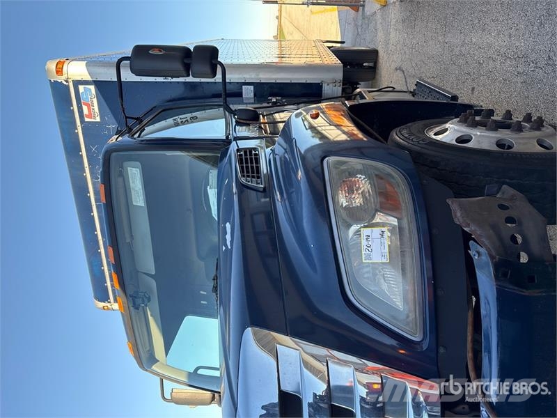 Hino 268 Tovornjaki zabojniki