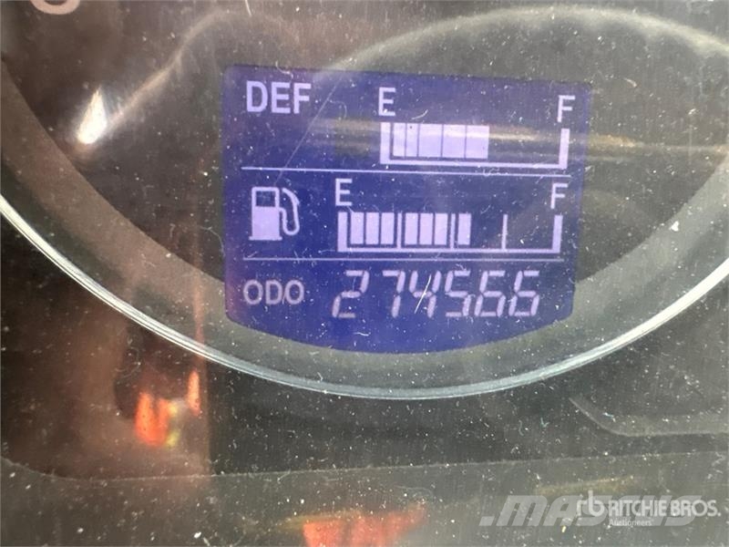 Hino 268 شاحنات ذات هيكل صندوقي