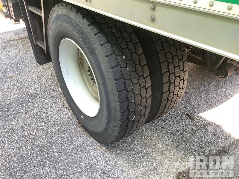 Hino 268 Box trucks