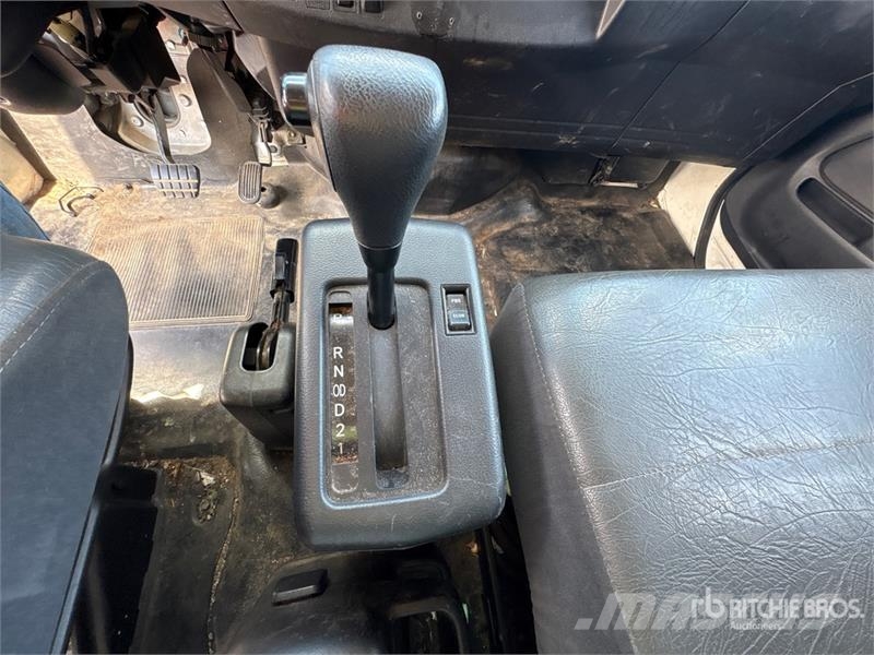 Hino 268 탑차 트럭
