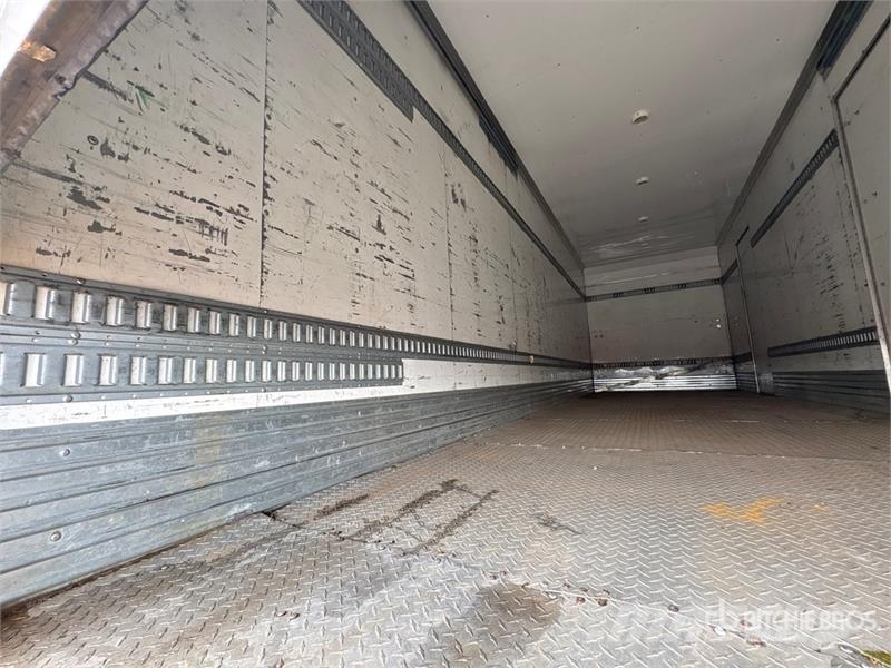 Hino 268 شاحنات ذات هيكل صندوقي