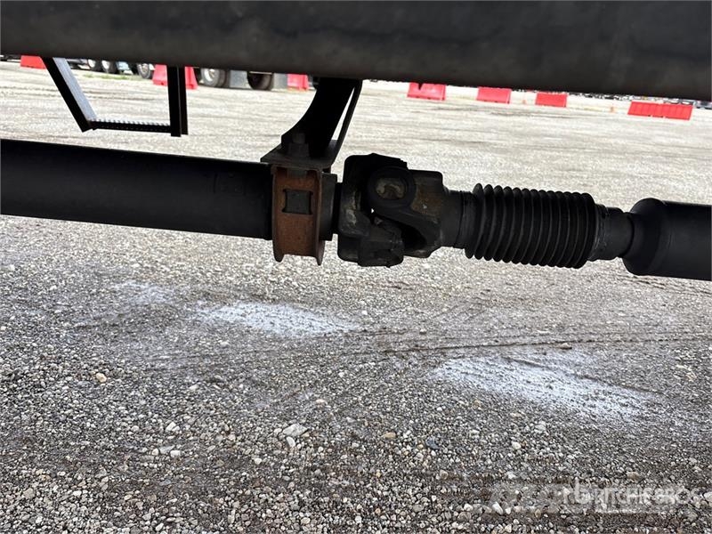 Hino 268 شاحنات ذات هيكل صندوقي