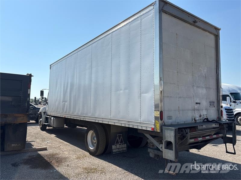 Hino 268 貨箱式卡車