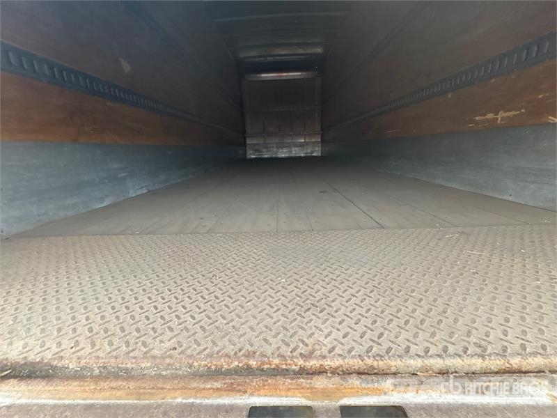 Hino 268 شاحنات ذات هيكل صندوقي