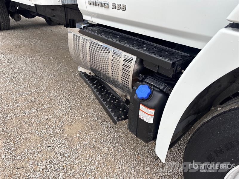 Hino 268 Furgons
