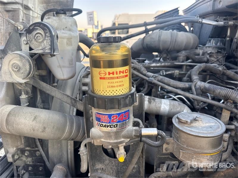 Hino 268 Camion Fourgon